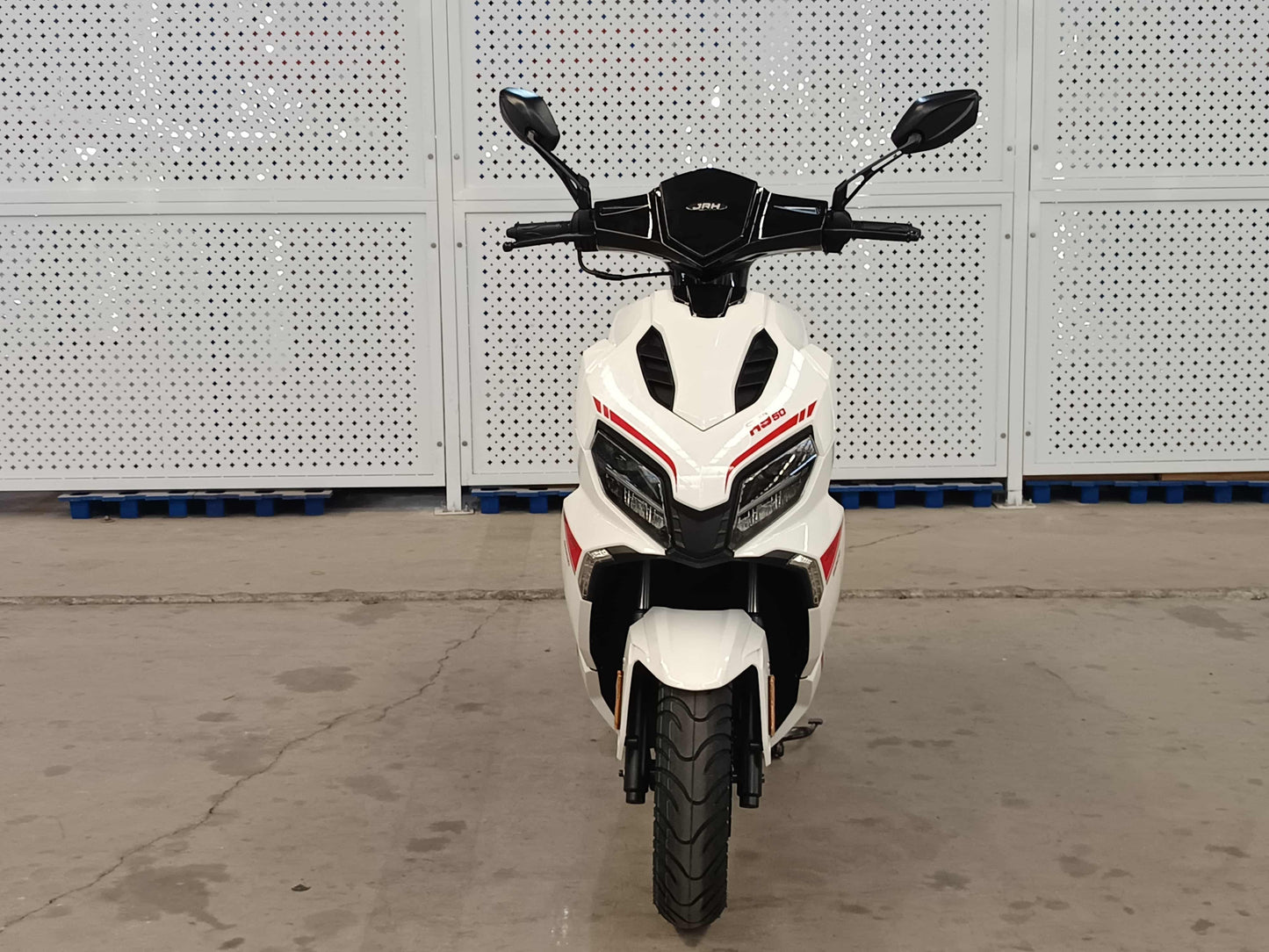 Scuter JRH R9 125CC, viteza 85 km/h, motor EFI, consum redus, alb