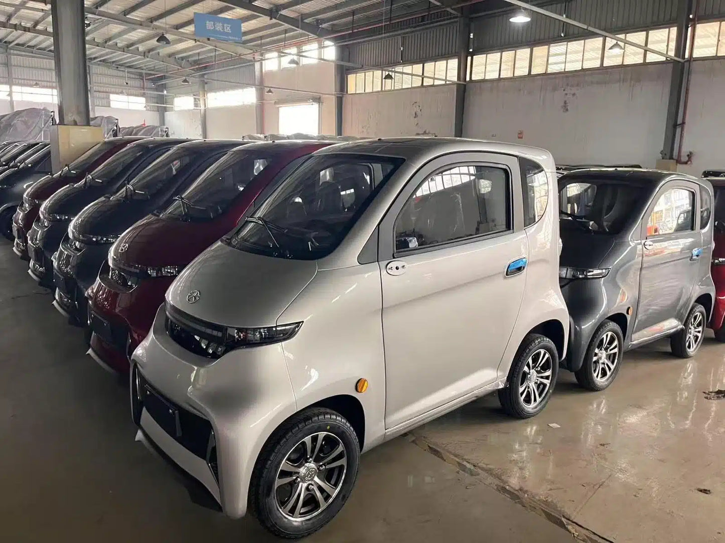 Mașină Electrică Fără Permis JRH 2000W, 60V/80Ah, Autonomie 60 km, ECO 25 km/h, Viteză Max. 45 km/h, 3 Locuri, Omologată Drum Public