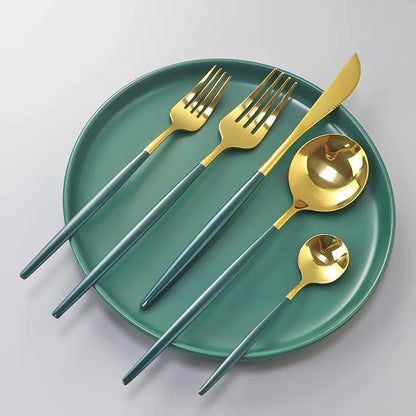 Set de 24 tacamuri, elegant si rafinat, cu un finisaj luxos, verde cu auriu