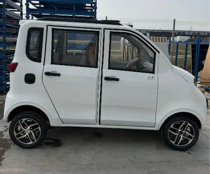 Masina electrica fara permis 4 locuri cu 4 usi, viteaza 25km/h, jrh