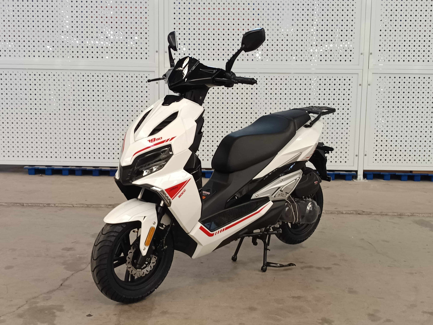 Scuter JRH R9 125CC, viteza 85 km/h, motor EFI, consum redus, alb
