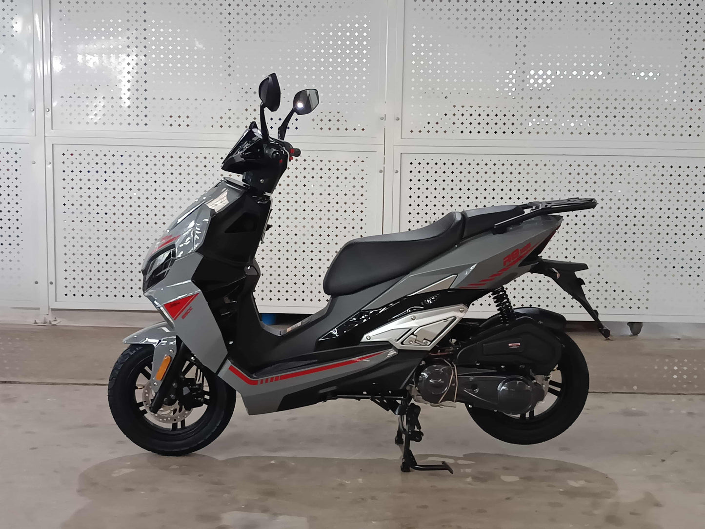 Scuter JRH R9 125CC, viteza 85 km/h, motor EFI, consum redus, gri