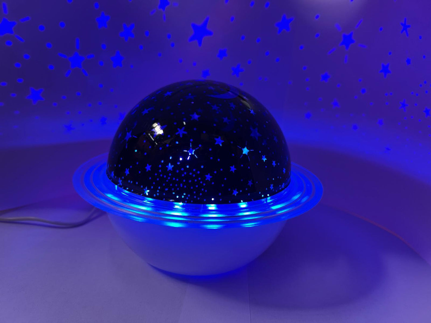 Lampa De Veghe Cu Proiector ,Cu Stele Si Luna, bluetooh