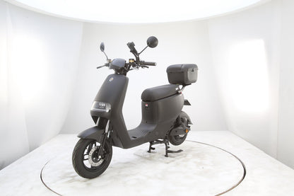 Scuter Electric Negru matt 48V 30Ah 900W – Limitat 25km/h Autonomie 90 km