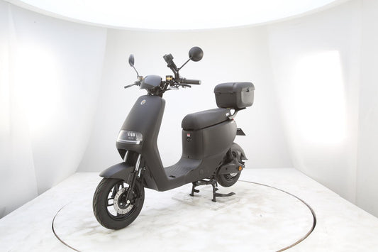 Scuter Electric Negru matt 48V 30Ah 900W – Limitat 25km/h Autonomie 90 km