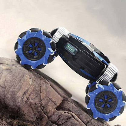 Mașină cu control manual unic pentru conducerea pe drum și offroad!
